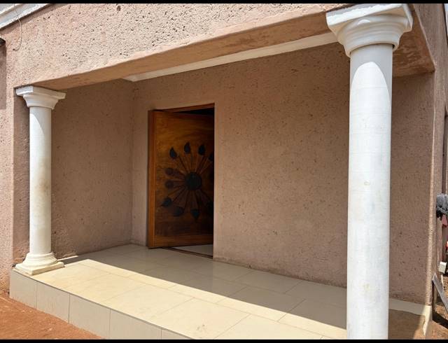 2 BEDROOM FREEHOLD FOR SALE IN SOSHANGUVE S